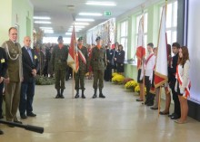 Uroczystość nadania imienia Żołnierzy Niezłomnych szkole w Łukcie